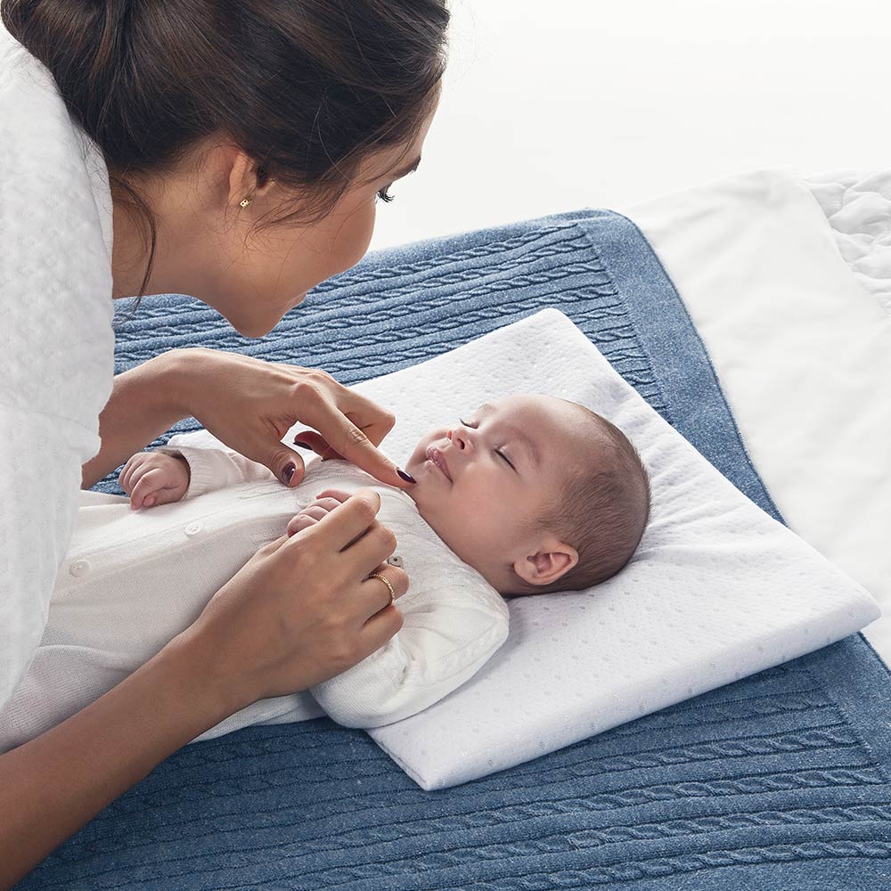Travesseiro para Bebê Anti Sufocante Favinhos de Mel Baby