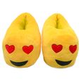 Pantufa-Emoji-Apaixonado-Europa-34-35