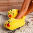 Pantufa-Emoji-Beijo-Europa-34-35